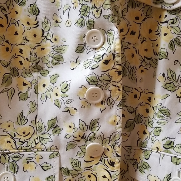 LOFT Ladies Floral Short Jacket - Picture 3 of 8